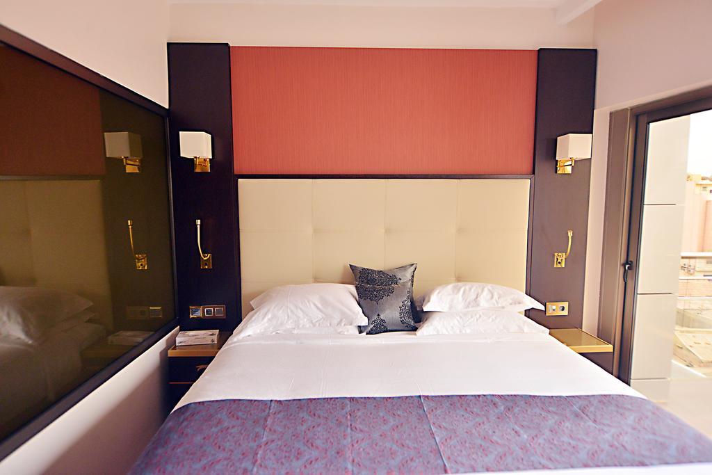 Classic Double Room,379932679:JPEG