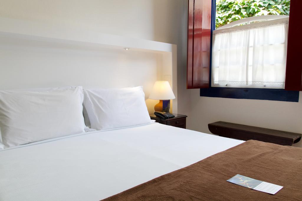 Standard Double or Twin Room,654309678:JPEG