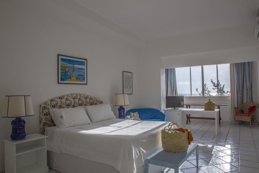 Triple Room with Sea View,405455433:JPEG