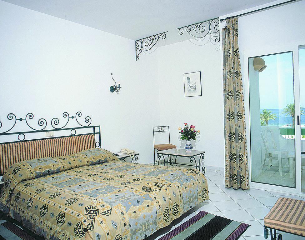 Habitación Triple Estándar con vistas al mar