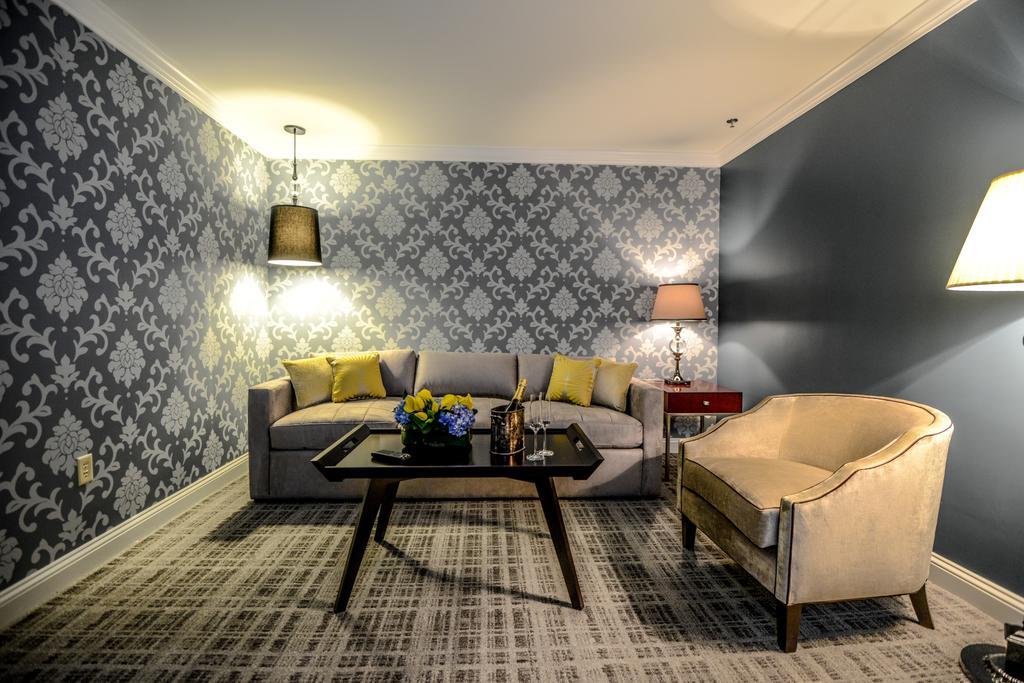 King Suite Sofa Bed