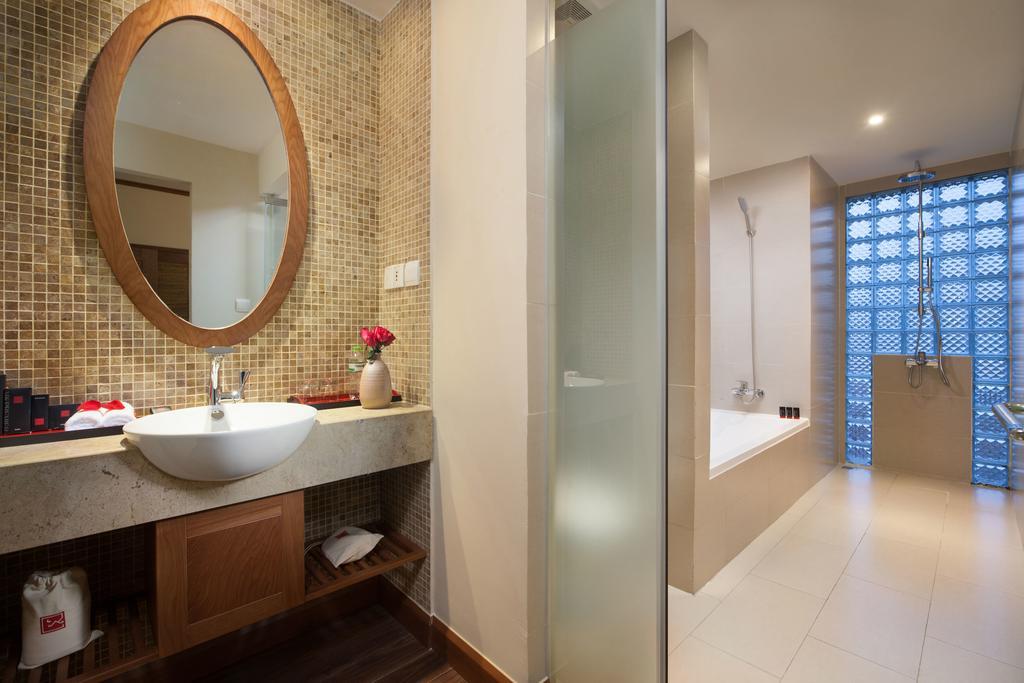 Deluxe Triple Room 3 Singles or 1 Double 1 Single,1772969118:JPEG