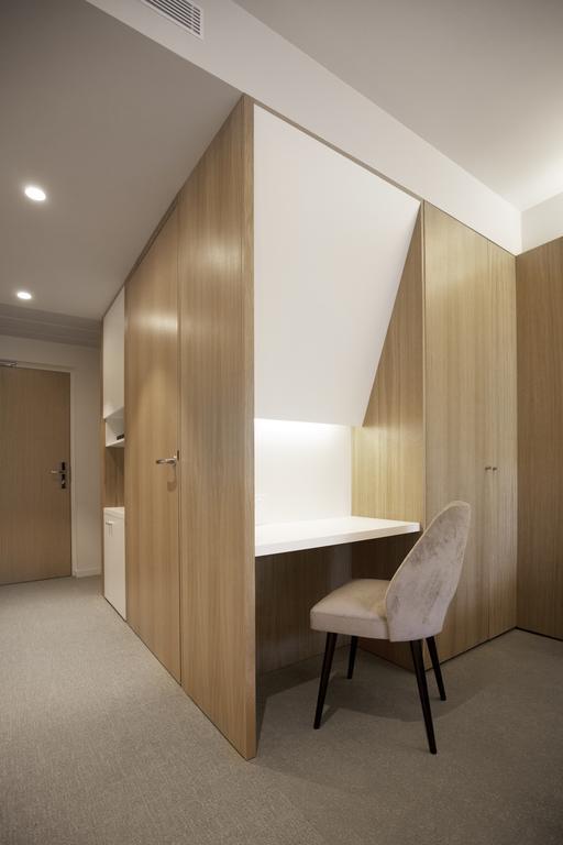 Comfort Kamer met Queensize Bed - Rookvrij