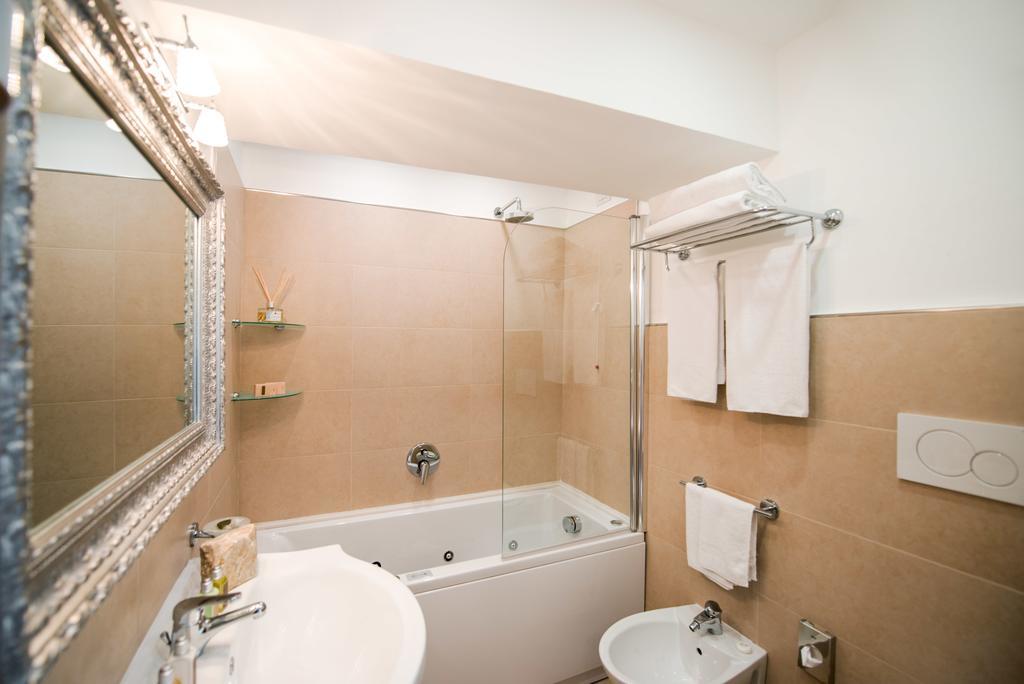Deluxe Double Room with Sea View - Annex