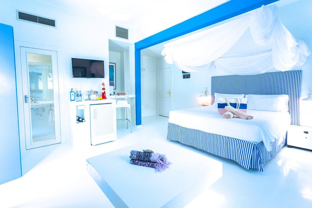 Double Room Lateral Sea View