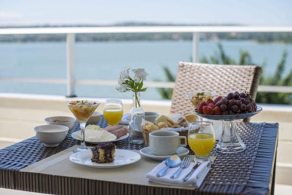 Luxury King Suite with Lagoon View,636204816:JPEG