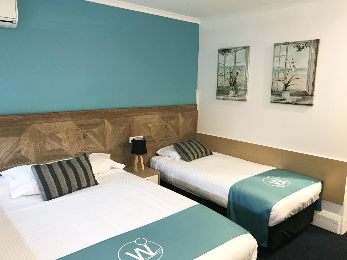 Standard Queen Room - Roadside
