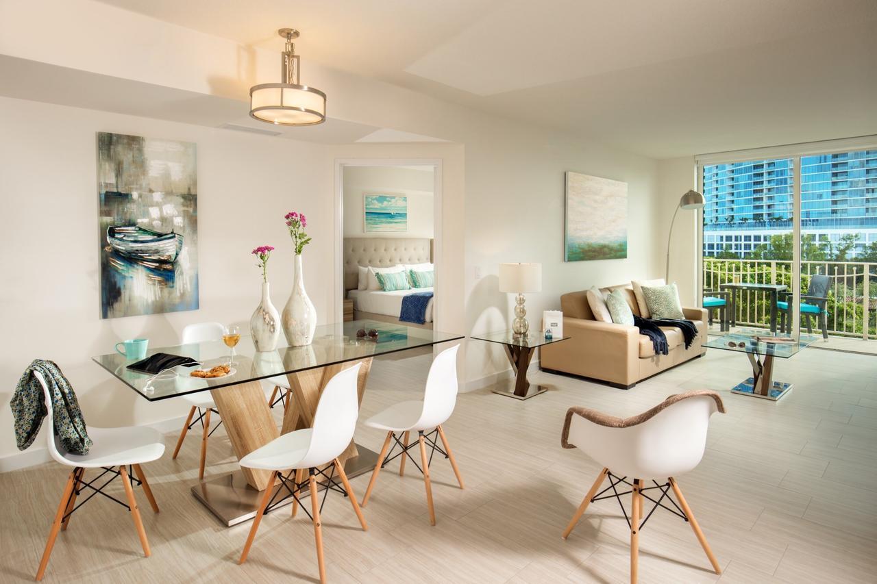 Apartamento Premier de 2 Quartos com Varanda e Vista Direta da Baía