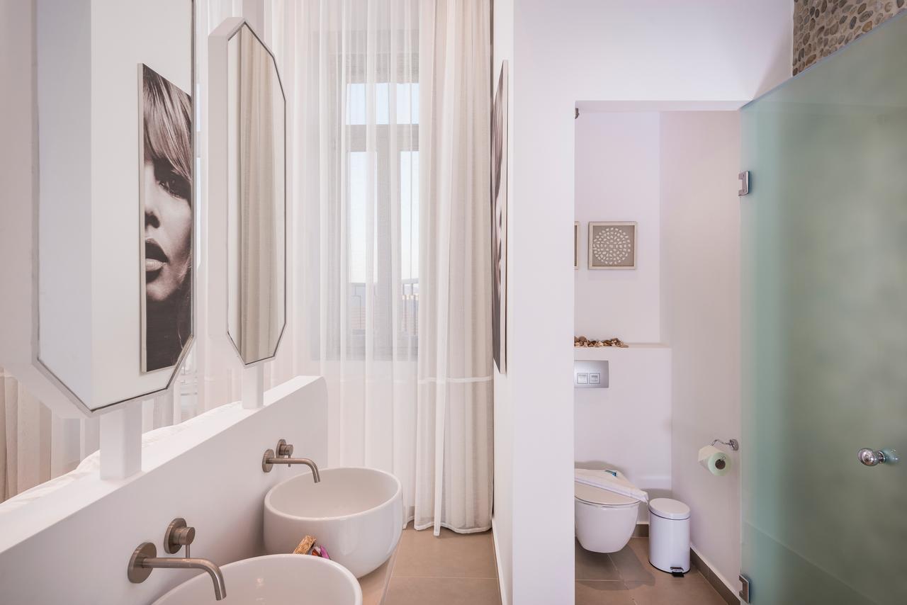 Suite with Sea View - Balcony