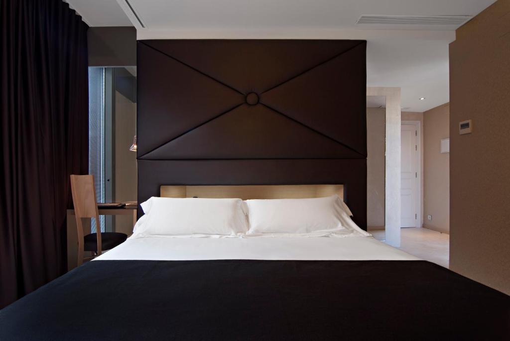 Superior Double or Twin Room,254265333:JPEG