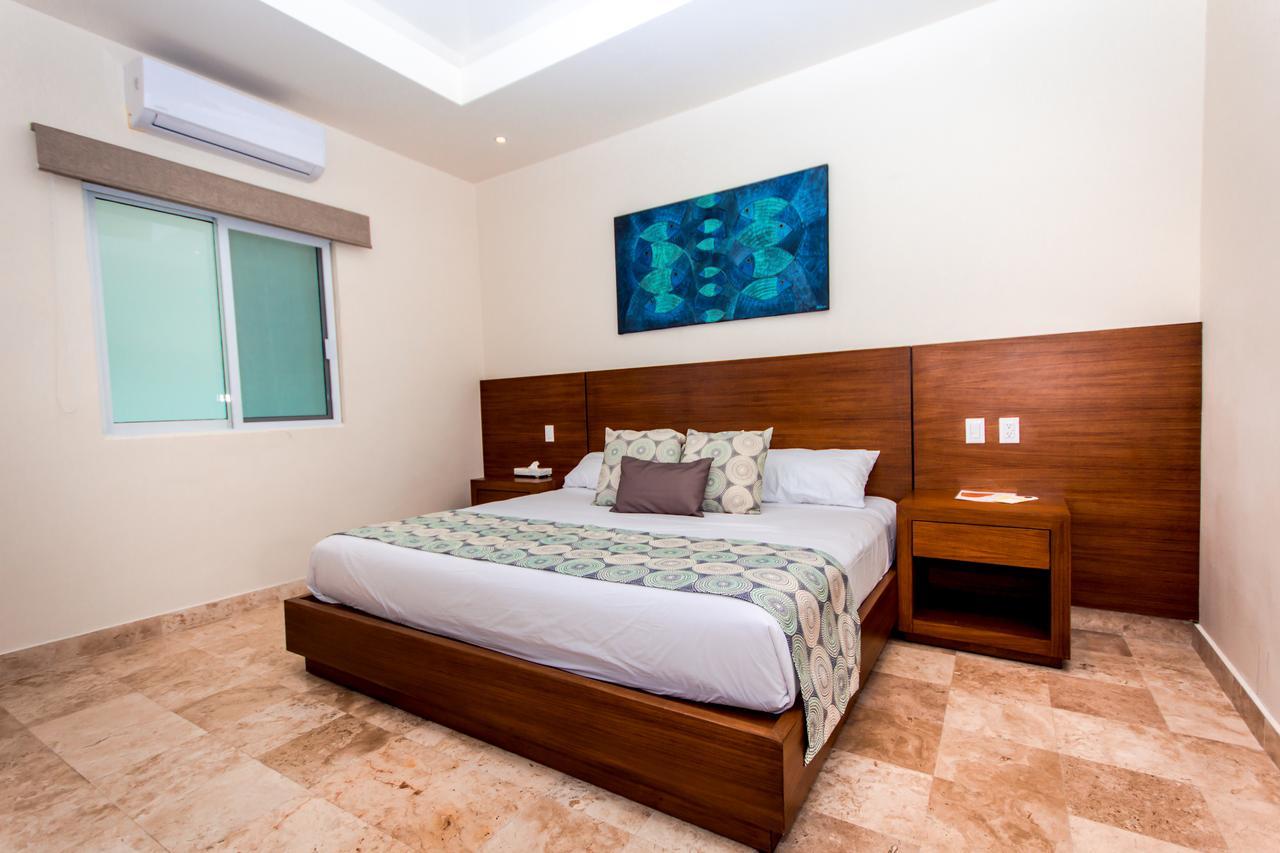 Habitación con cama grande