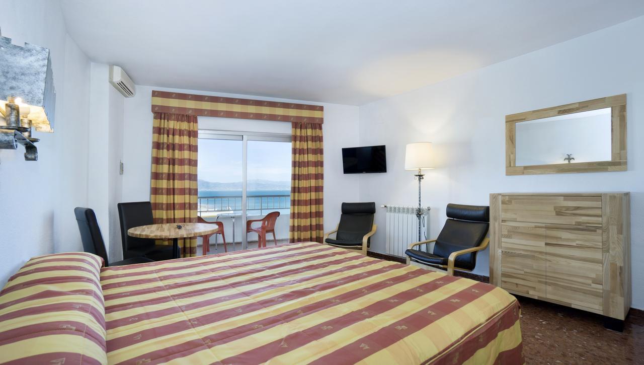 Studio with Side Sea View (1-2 Adults)