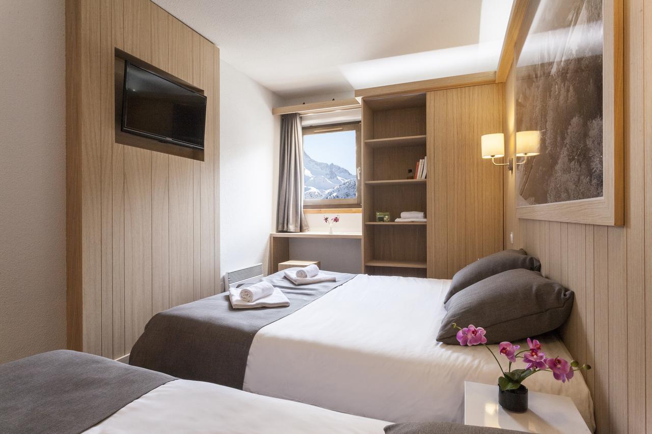 Triple Room with Mountain View
