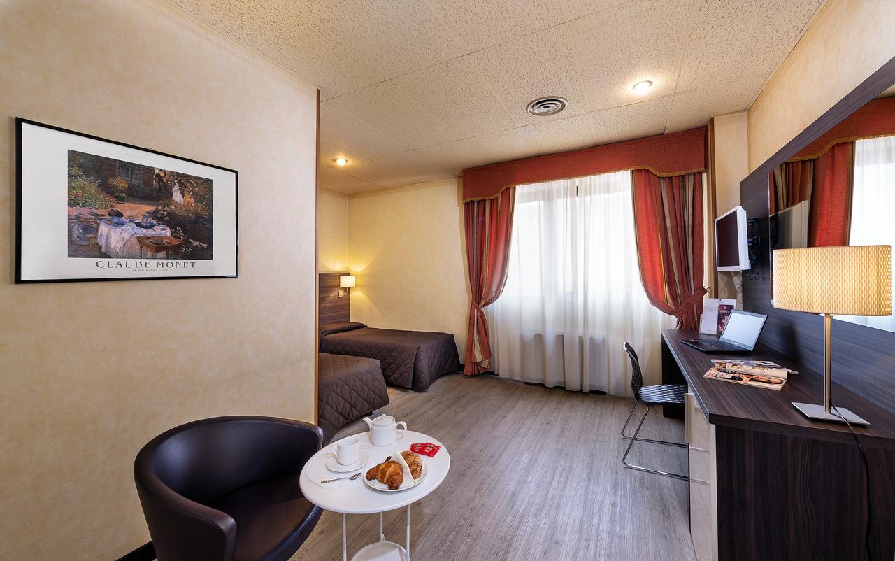 Quarto Triplo Standard