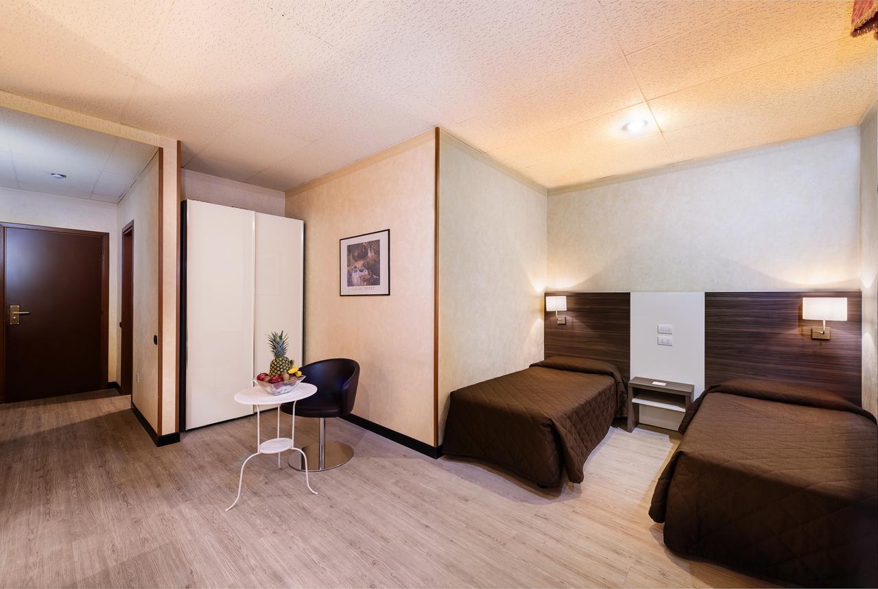 Quarto Standard com 2 Camas de Solteiro