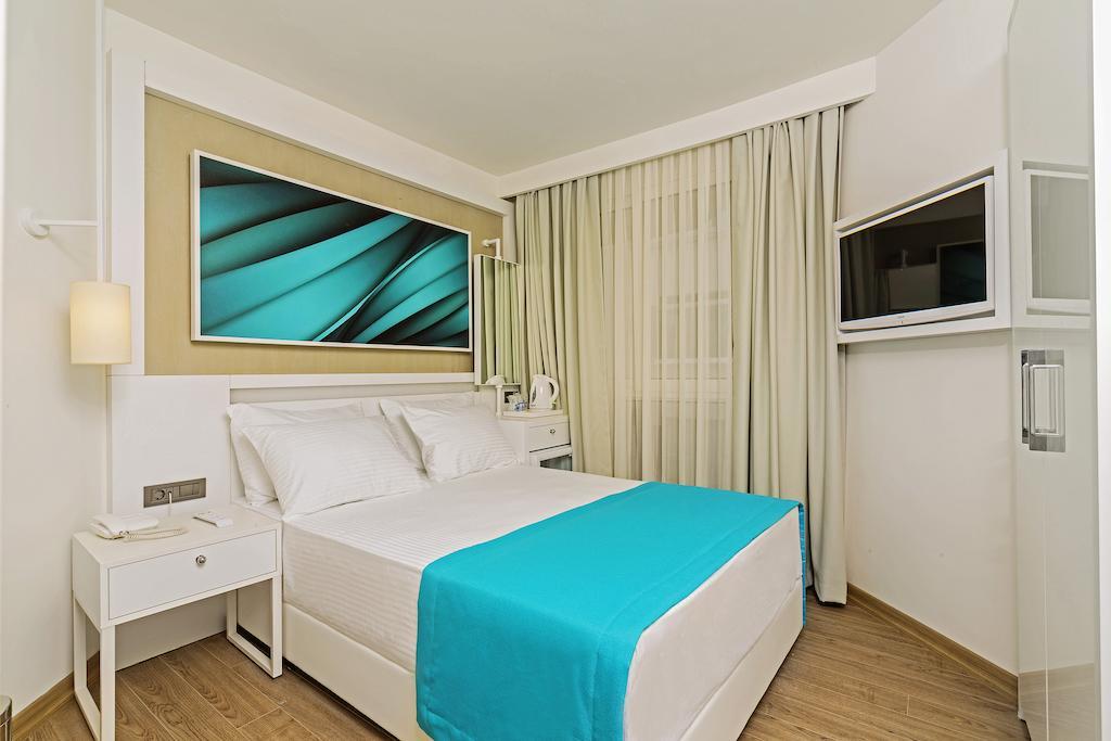 Standard Double or Twin Room,68491010:JPEG