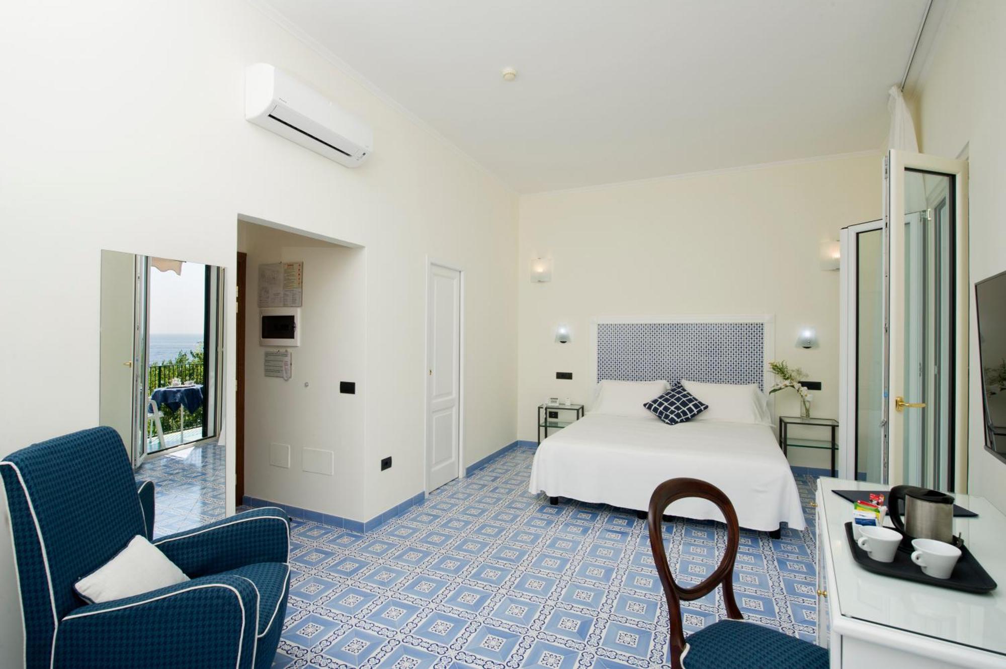 Double or Twin Room Partial Sea View