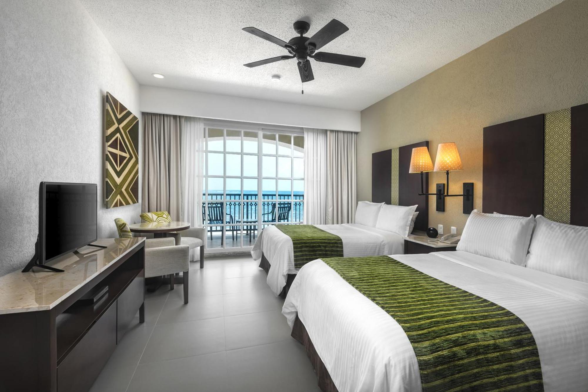 Luxury Suite,938617561:JPEG