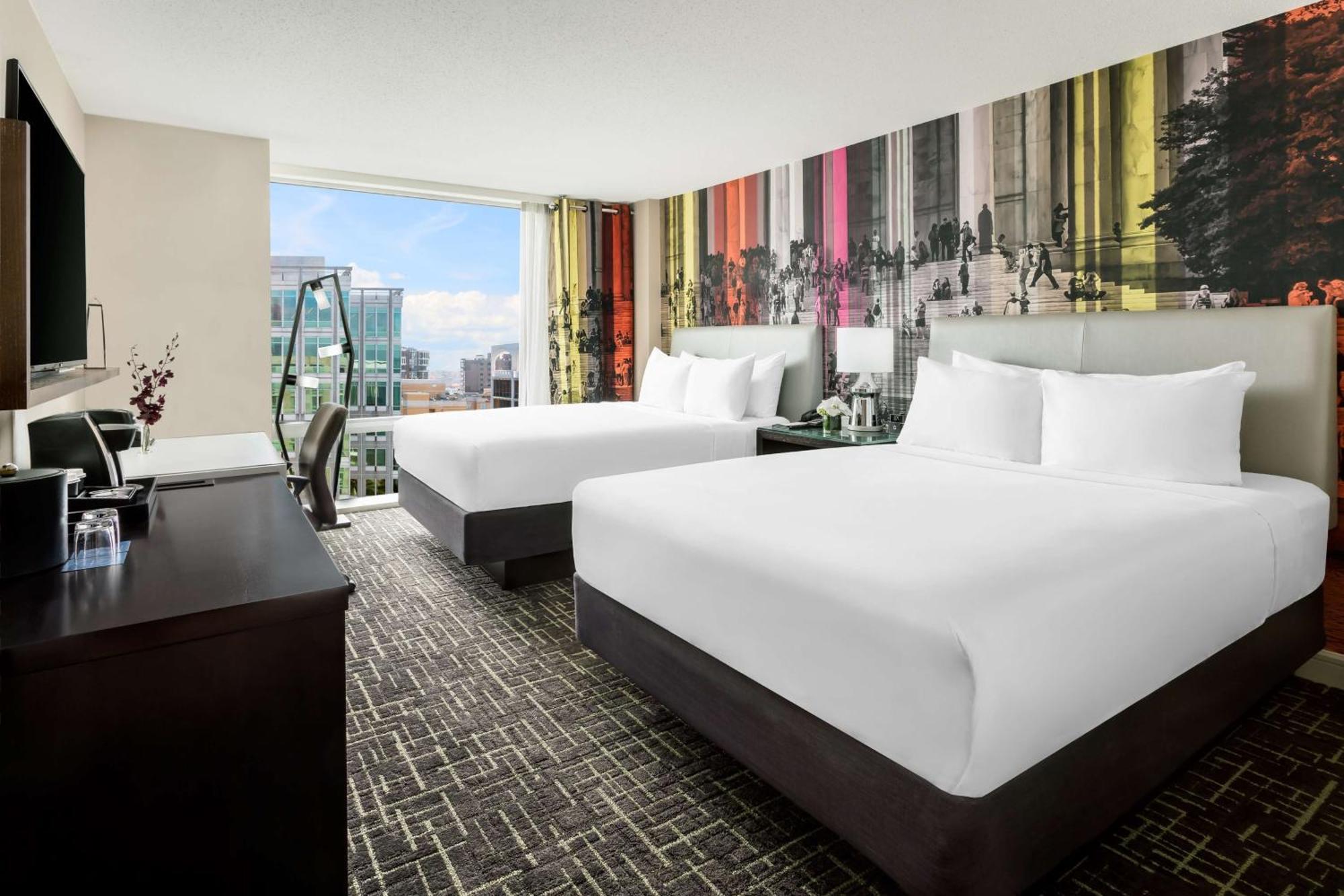 Queen Room with Two Queen Beds and Accessible Shower - Disability Access