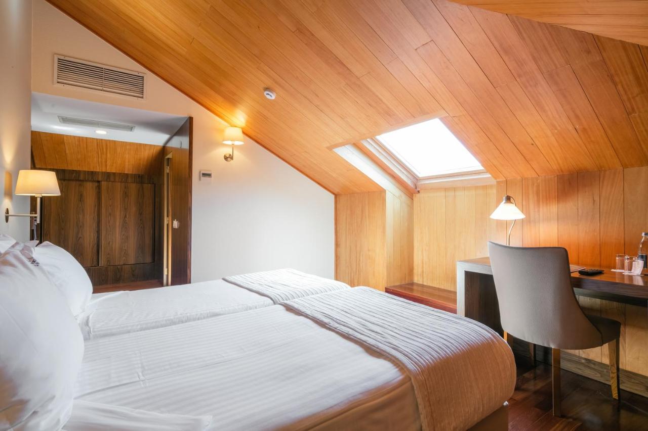 Twin Room Attic