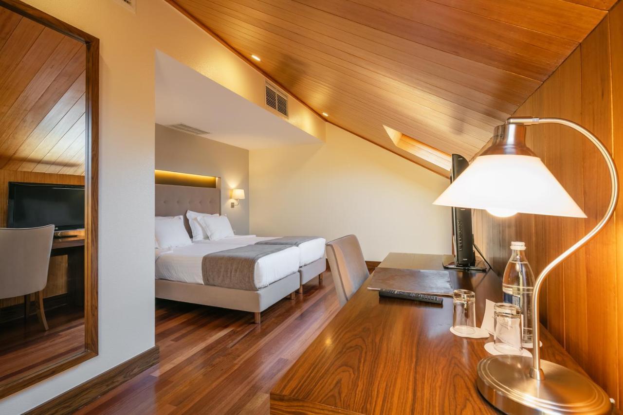 Twin Room Attic