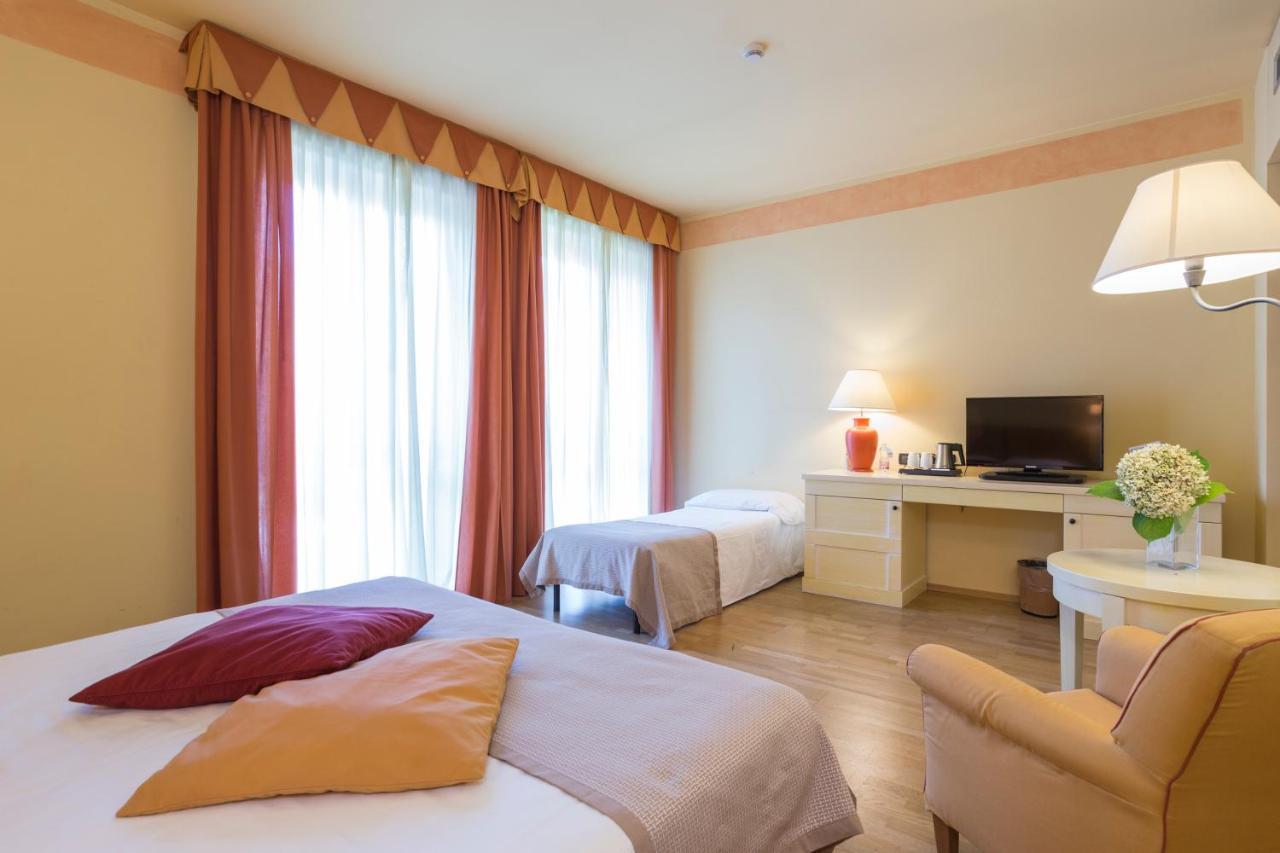 Superior Triple Room,733171306:JPEG