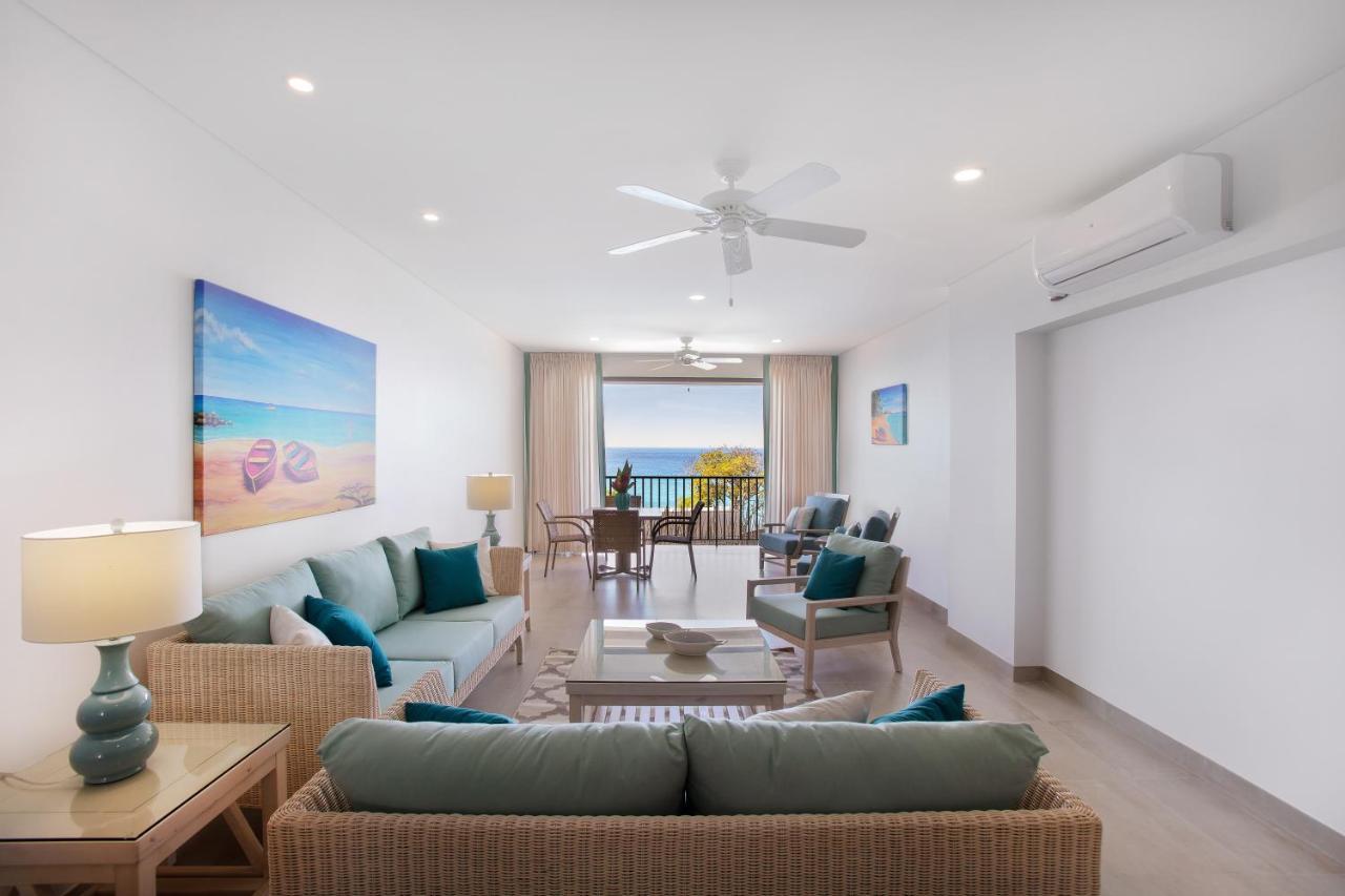One Bedroom Suite- Passion Fruit