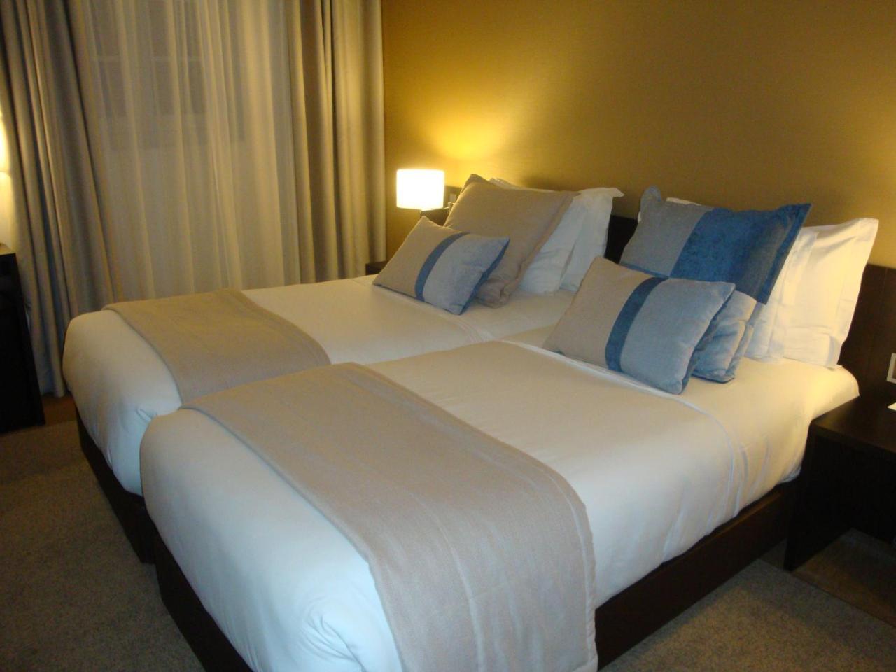 Deluxe Double or Twin Room with River View,744533110:JPEG