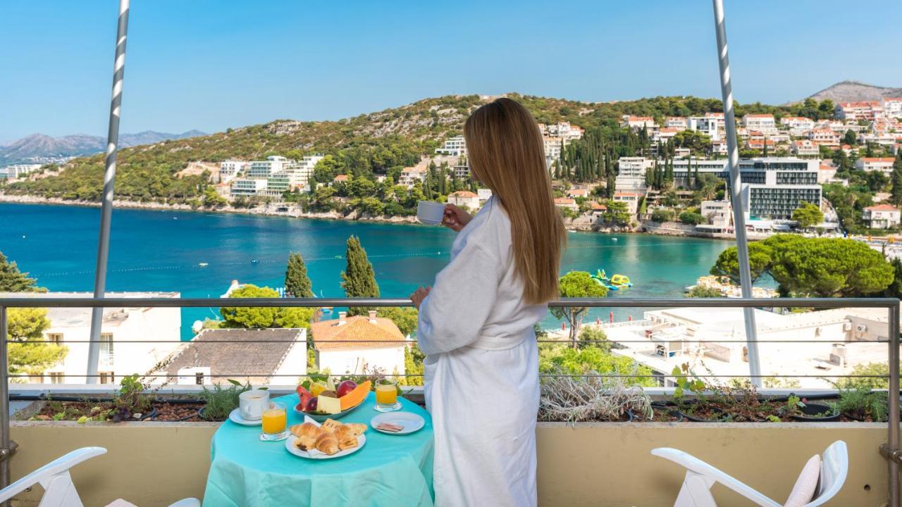 Camera Matrimoniale/Doppia con Letti Singoli con Balcone e Vista Mare