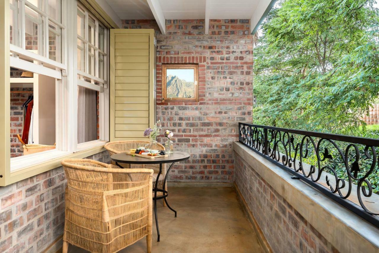 Junior Suite with Balcony,779132334:JPEG