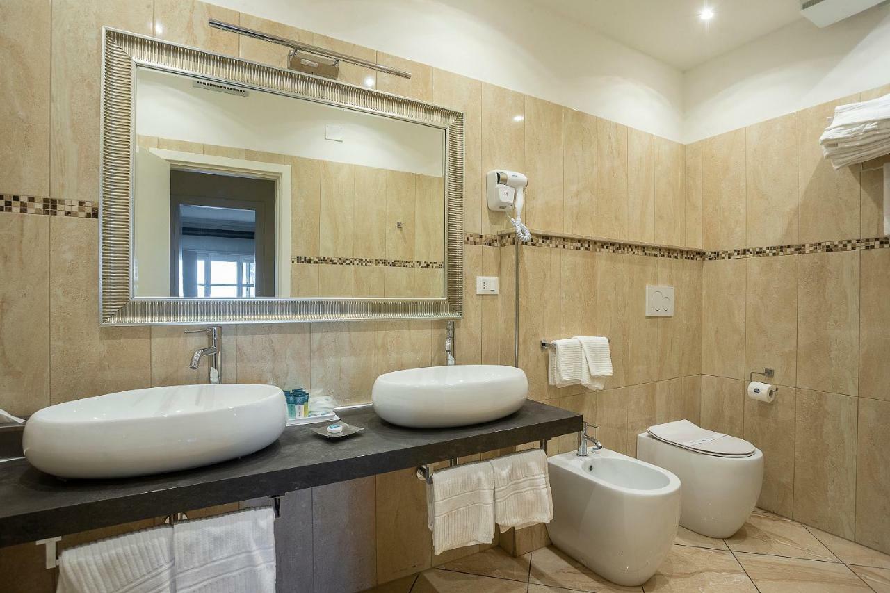 Superior Double or Twin Room Balcony Sea View