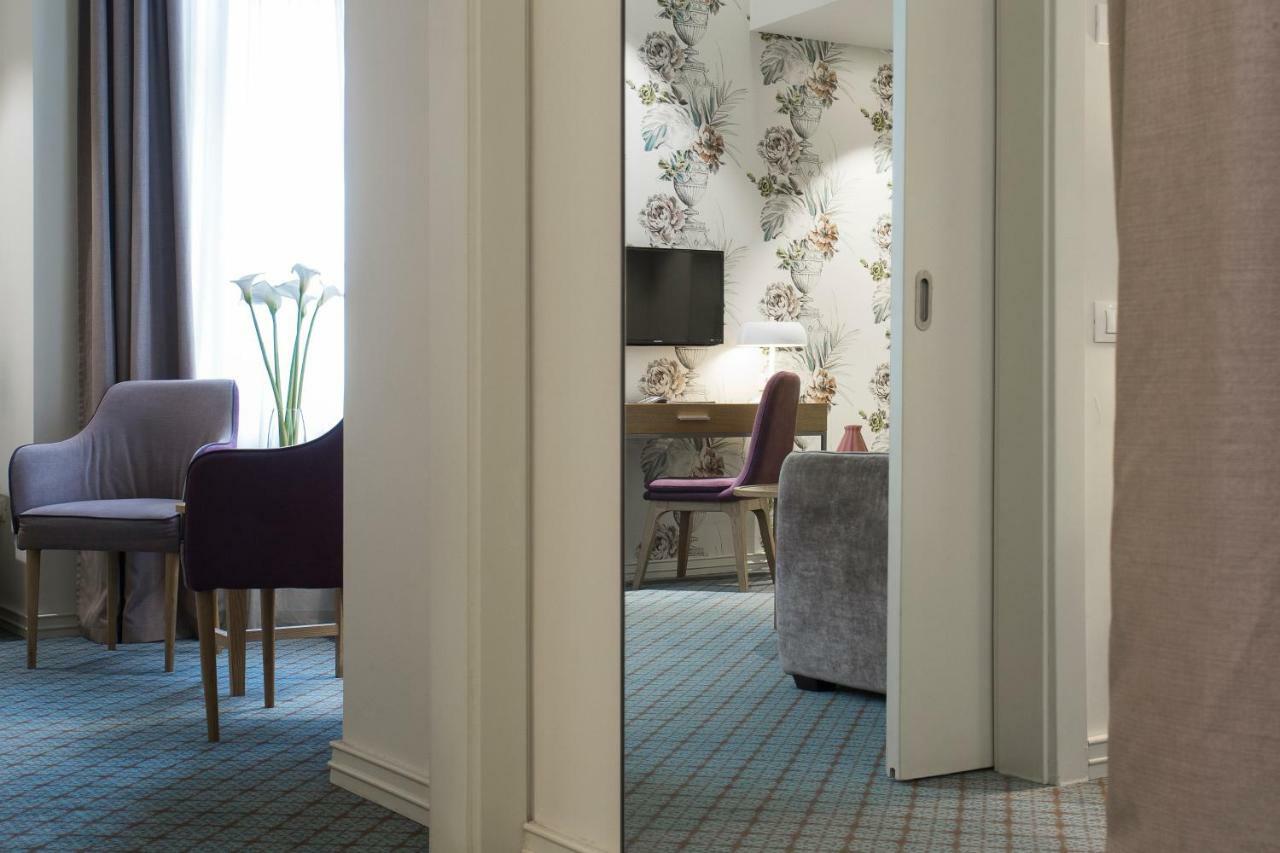 Luxury Suite