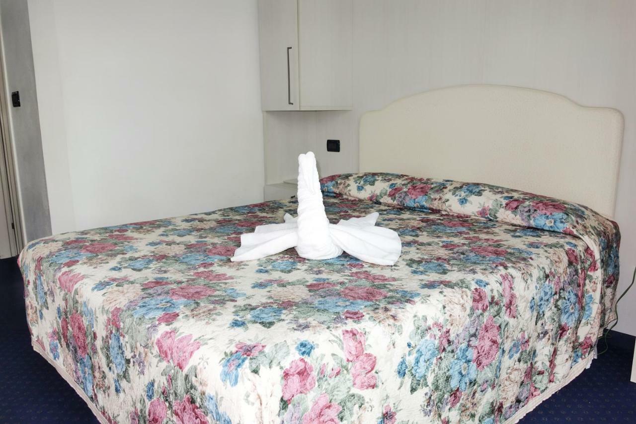 Habitación Doble Económica con balcón - 1 cama