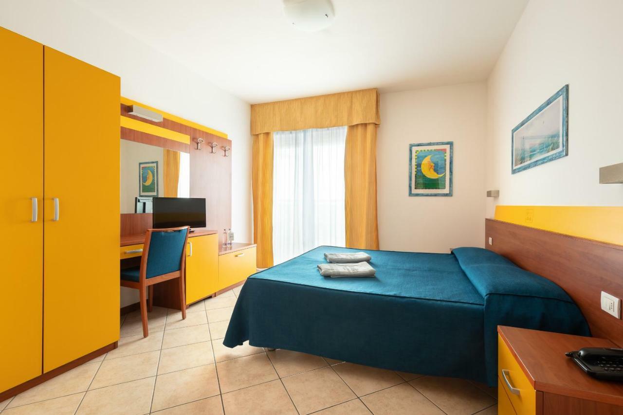 Tweepersoonskamer met 1 of 2 Bedden en Balkon