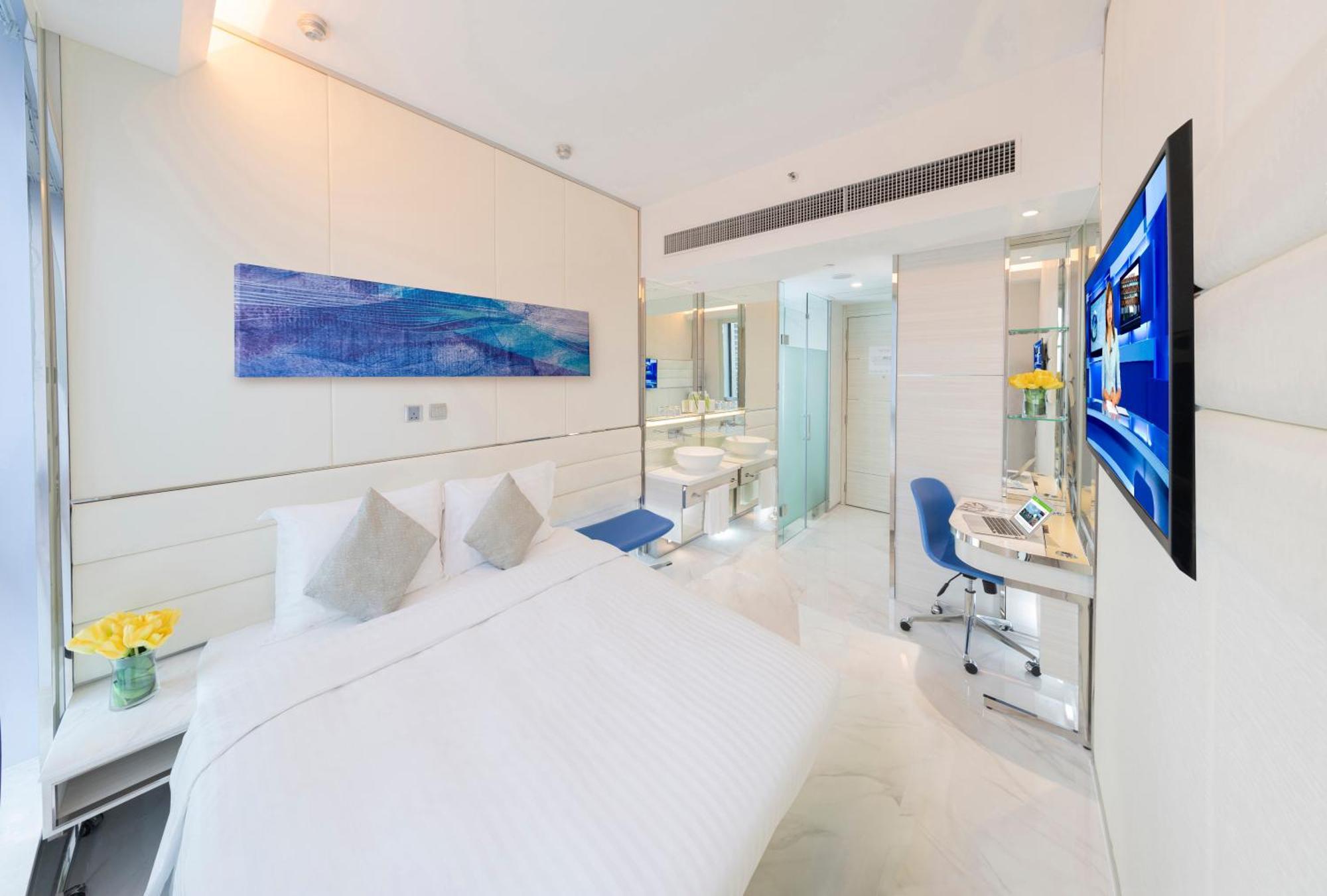 iSelect Queen Room