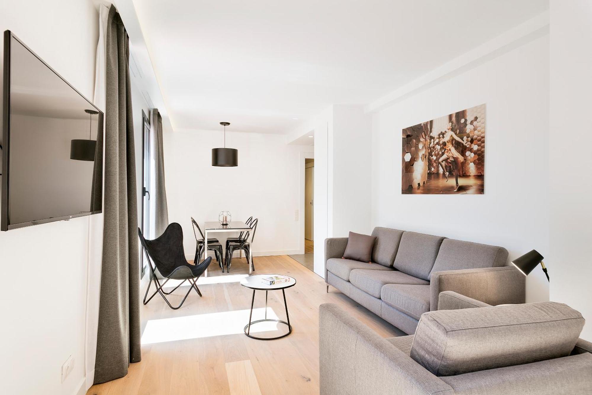 Luxury Two-Bedroom Apartment Terrace