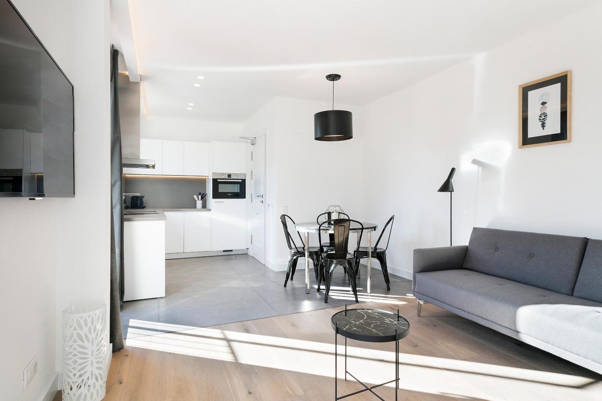 One-Bedroom Apartment