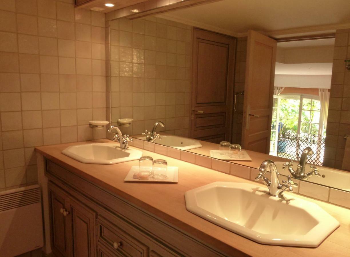 Superior King Room,855157451:JPEG