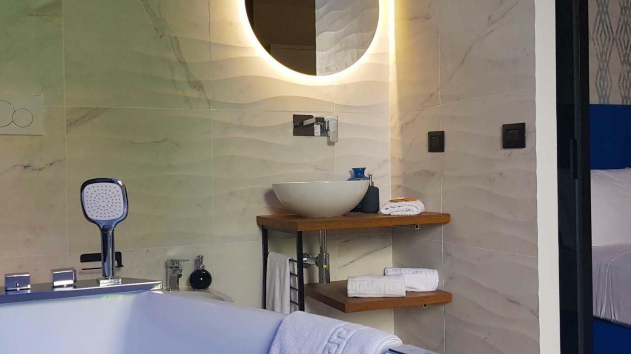 Suite Deluxe con bañera de hidromasaje