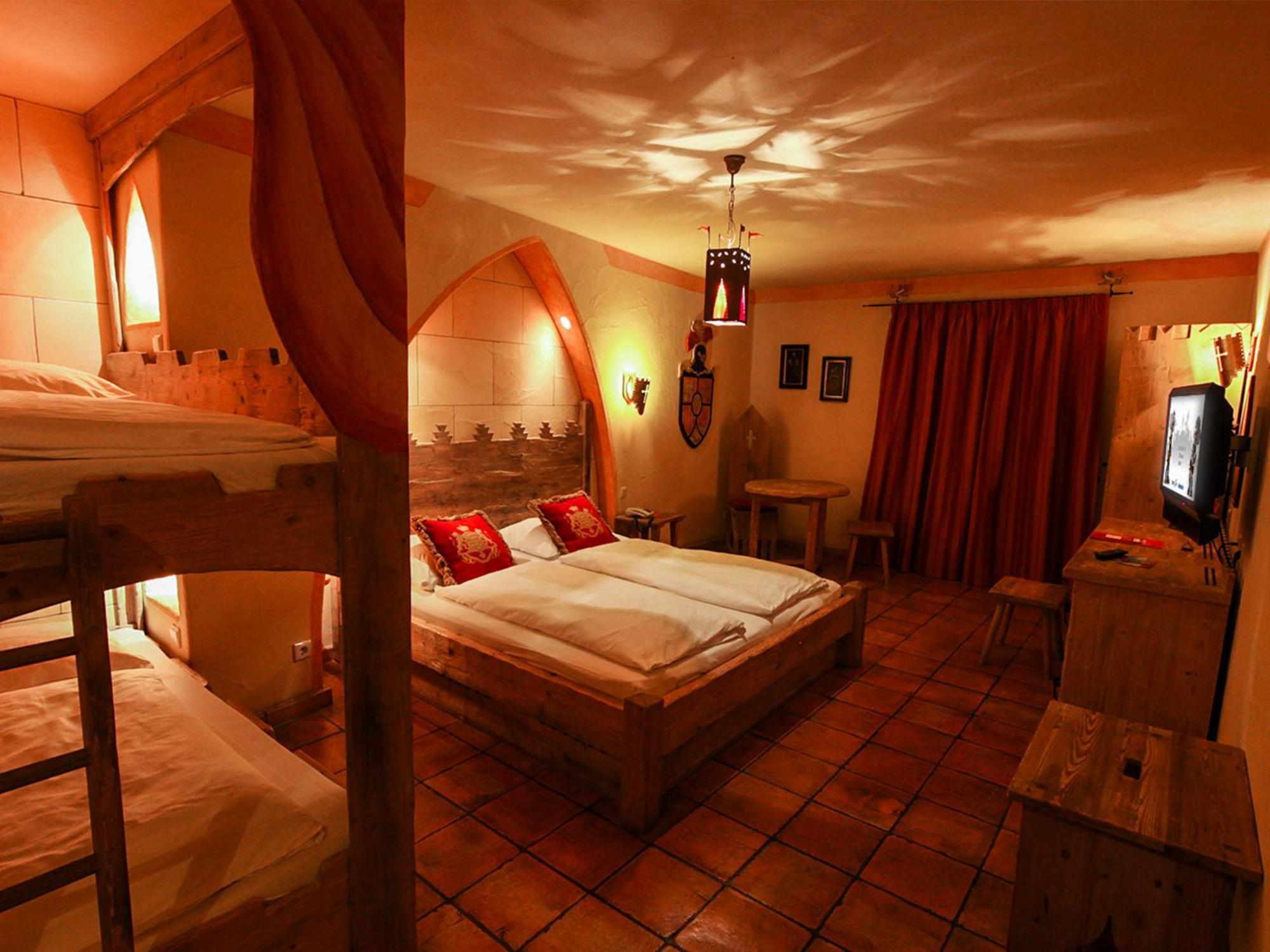 Triple Room (2 adults + 1 child under 12 years),888937123:JPEG
