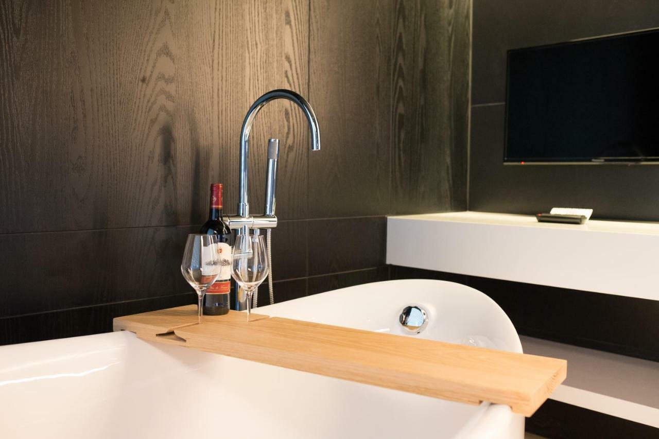 Superior Suite,1681756843:JPEG