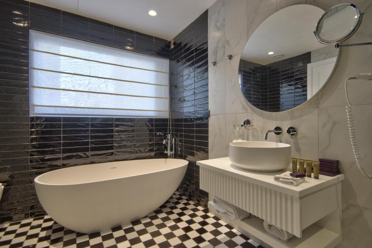 Suite Exécutive avec Kitchenette et Baignoire Spa Extérieure