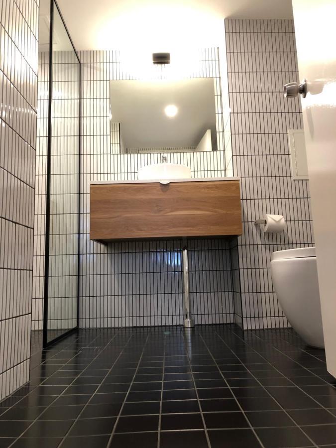 King Room,1212342172:JPEG