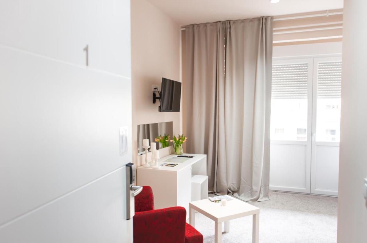 Double Room Private Bathroom