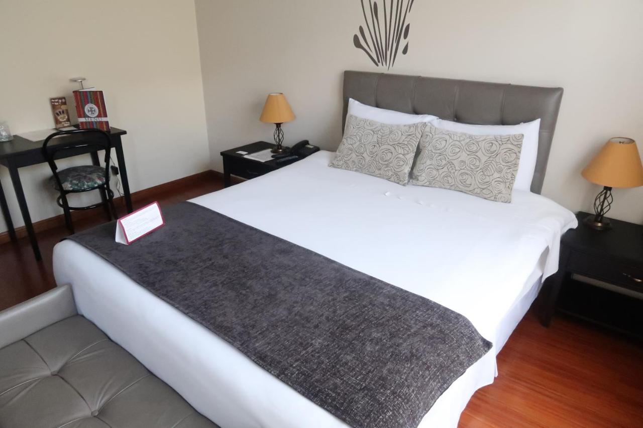 Quarto Duplo