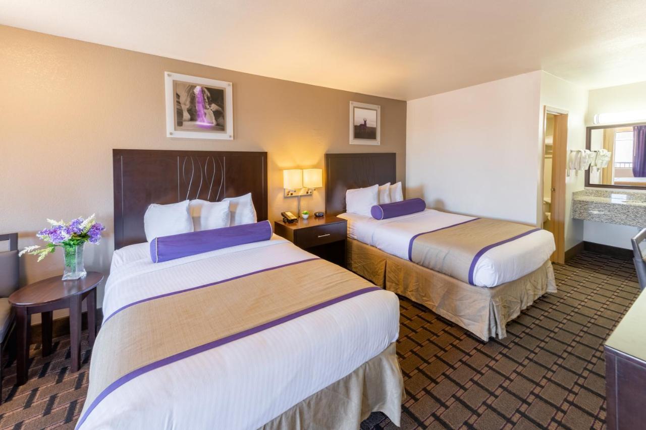 Deluxe Double Room with Pool View