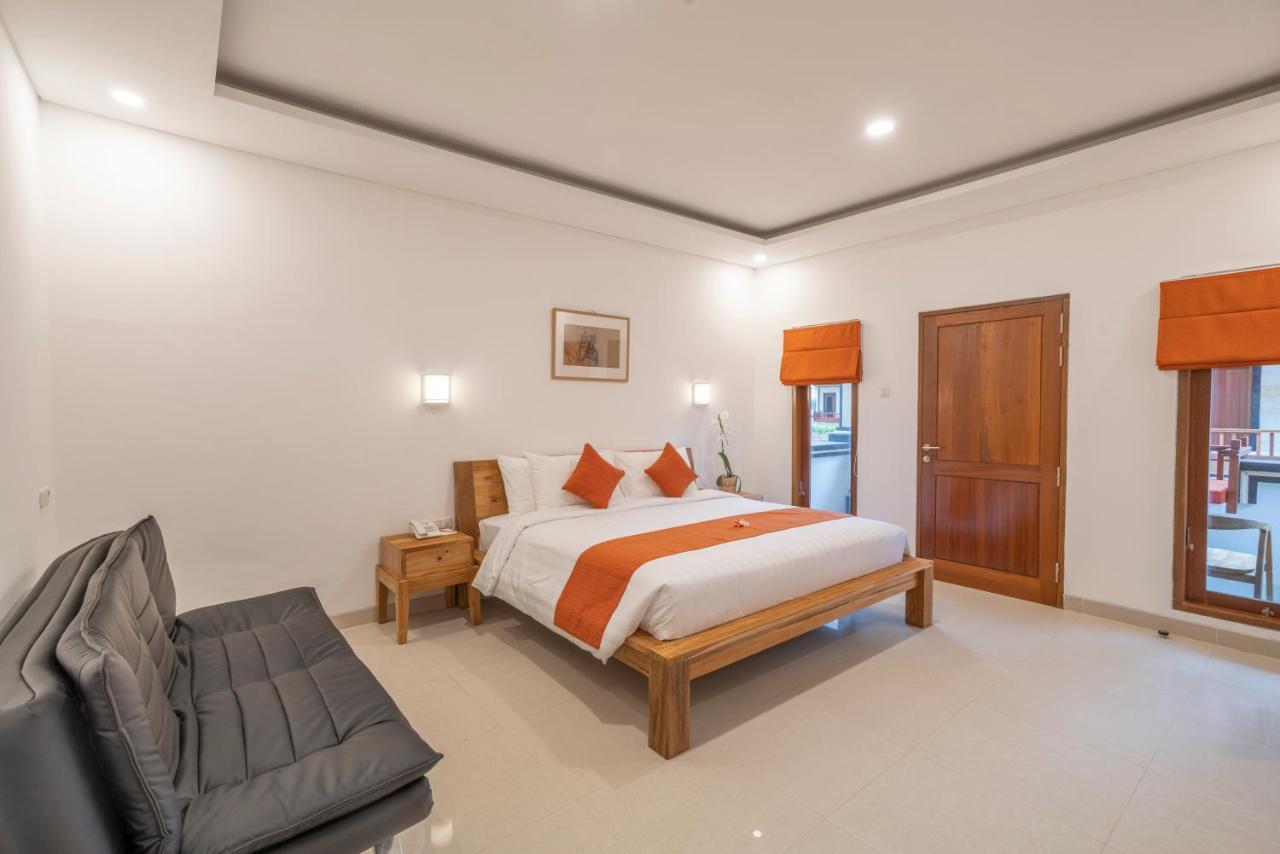 Double Room with Pool View (Upper Floor)