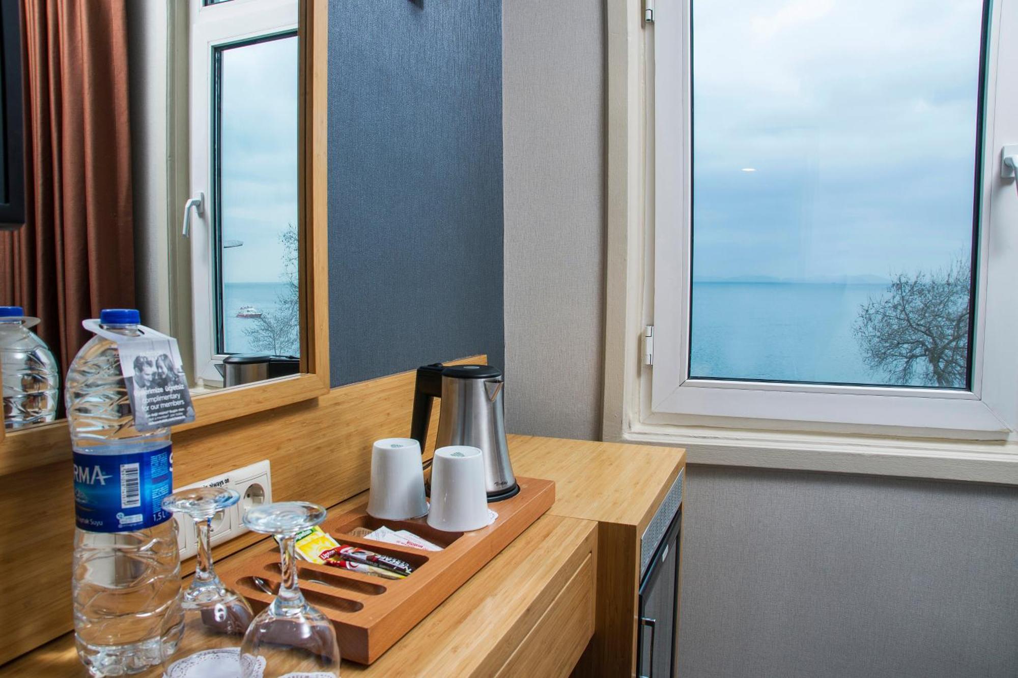 Standard Room Sea View Non-Smoking