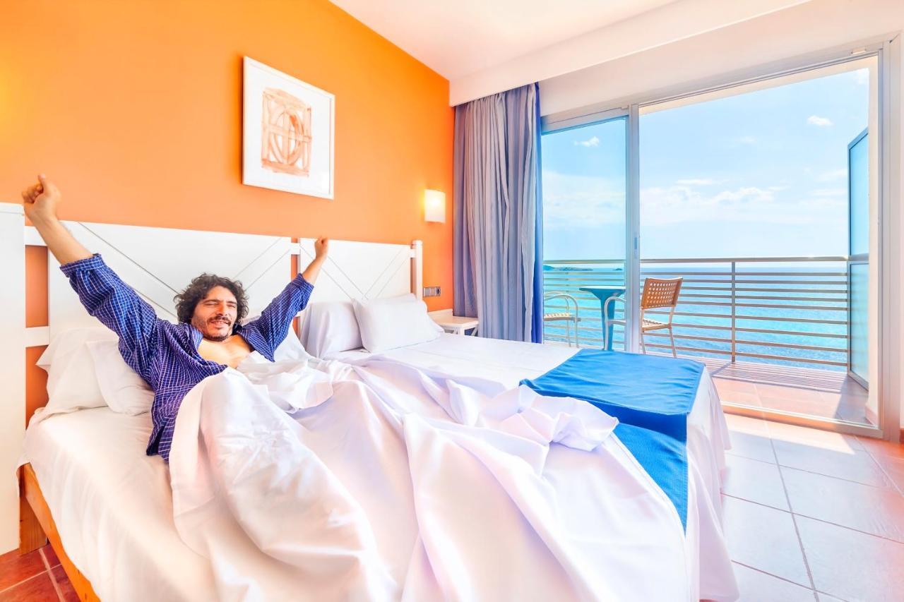 Triple Room Sea View