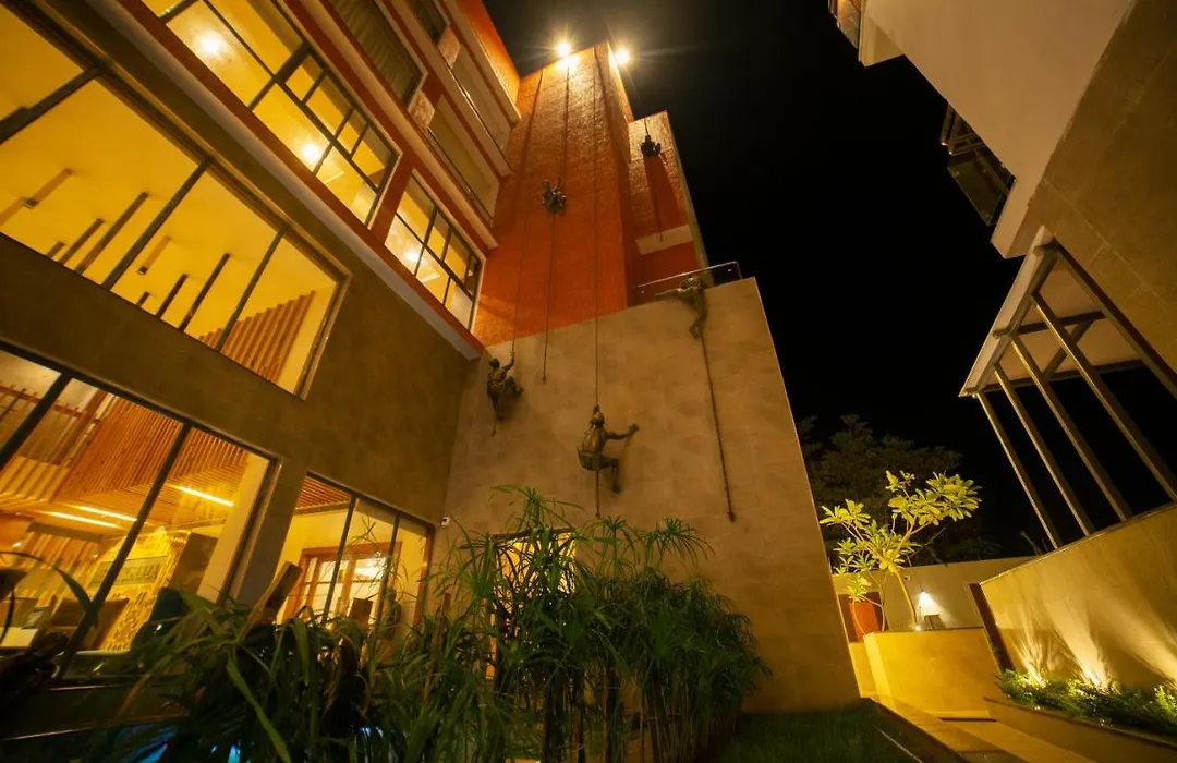 Abhyagama Hotel-1